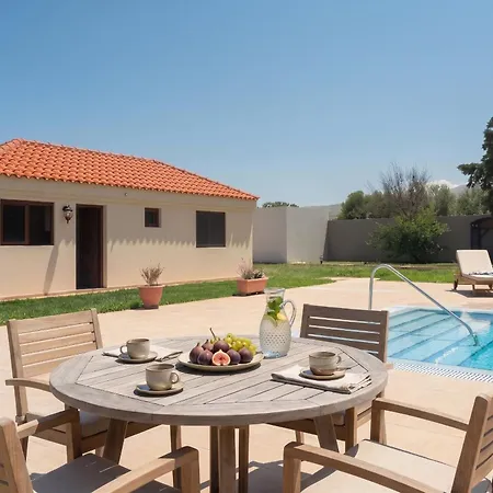 Nyaraló Agios Ioannis Cozy With Private Pool Tigaki